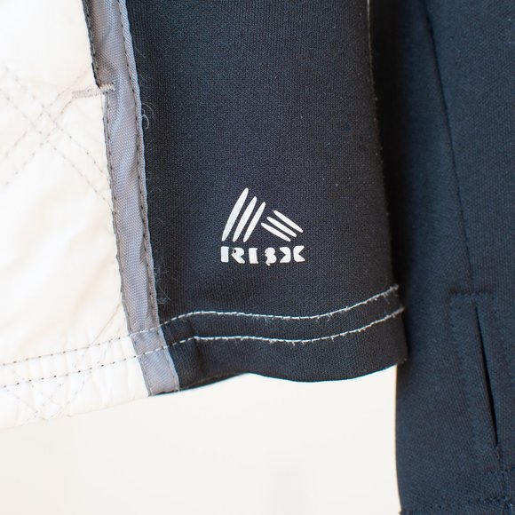 Reebok RBX Women's Running Jacket Quilted Size M Thumb Holes Full Zip Black Gray - Picture 3 of 10